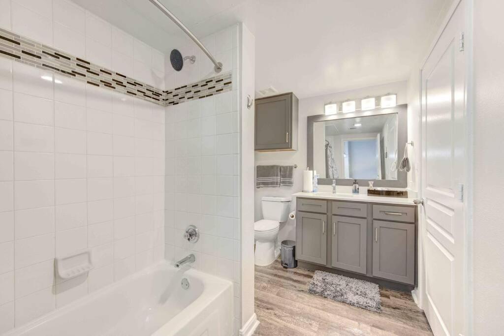 Houston Medical Center-Beautiful 1-Bedroom Apartment Near Nrg Exterior photo